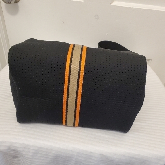 Somewhere Haute Satchel/Crossbody Black Bag, Athlesuire, Casual, Lightweight - Picture 5 of 10